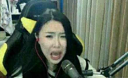 lol小鸿,LOL那些年我们一起追过的过气主播有哪些