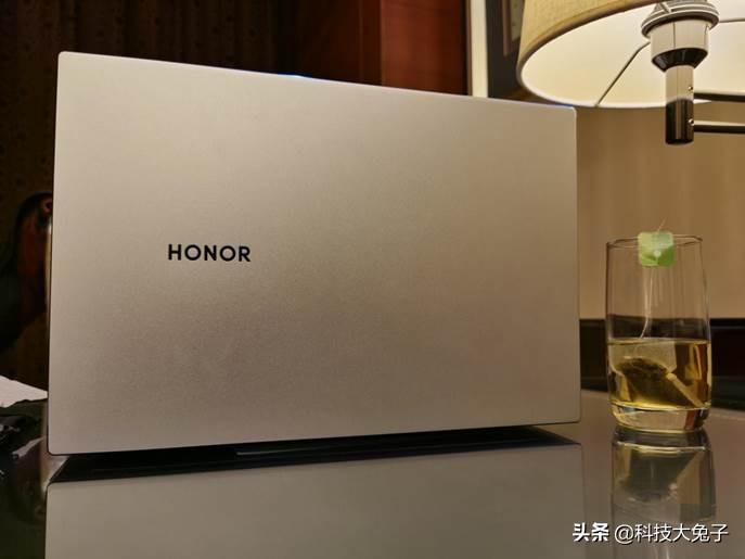 graphics3000,amd3000相当于几代i5