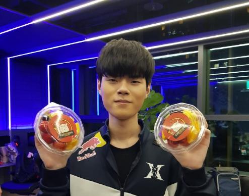lol收集成就,英雄联盟成就怎么佩戴