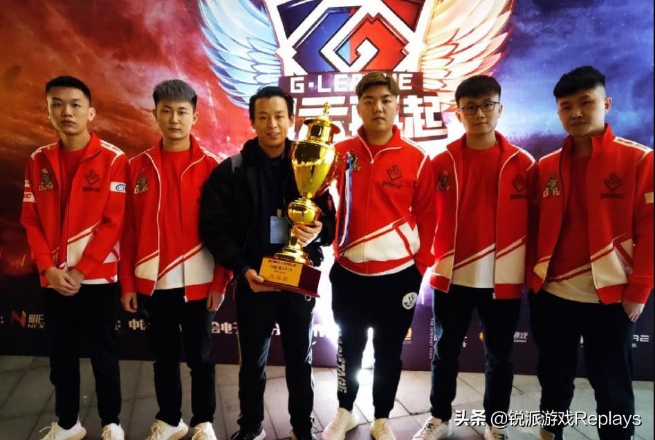 cf卡光头,有哪些抄袭了国外游戏的国产游戏